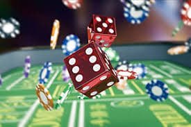 Filipino player registering on ph33 casino platform using a smartphone